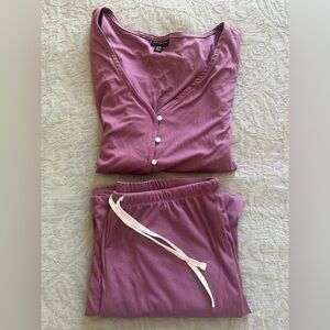 Tahari Ribbed Two-Piece Pajama Set in Mauve